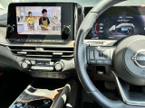 ハンドル周りには車両状態の確認やナビ操作が可能なステアリングスイッチを完備♪ハンドルの高さ調節も可能です!