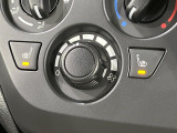 【シートヒーター】寒い日に重宝するシートヒーター!エアコンより早く温まってくれるので寒がりの人も安心ですね♪エアコンの温風は乾燥するから苦手、という方にもをおすすめです。