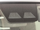 スマアシ3 1.対歩行者対車両衝突警報機能 ブザー等でお知らせ 2.弱い事前ブレーキ作動 3.被害軽減ブレーキアシスト ブレーキアシストが作動 制動力を高めます 4、強いブレーキが作動します!
