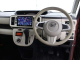 運転席廻りです。
