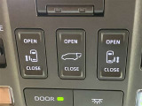 運転席天井部のサテライトスイッチです。
