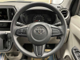 快適な操作性の運転席、ハンドルも綺麗に清掃済みです!もちろん安全を守るエアバッグも装備しているので安心してお乗りいただけます(^^)