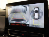 バックガイドモニターで、後方を確認しながら安心して駐車することができます。運転初心者も熟練者も必須の機能ですよ!