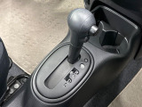 【フロアCVT】無段階変速機能でスムーズな走行をお楽しみいただけます♪エンジンパワーを無駄なく車輪に伝えるから低燃費にも貢献!
