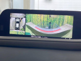 【360&deg;ビューモニター】専用のカメラにより、上から見下ろしたような視点で360度クルマの周囲を確認することができます☆死角部分も確認しやすく、狭い場所での切り返しや駐車もスムーズに行えます。