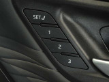 運転席のパワーシートは3名様分までメモリー機能付きです。