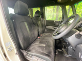 運転席シート廻りは使用感も少なく、良好な状態となっています。丁寧に使われていたことがよくわかりますね。