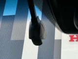 純正ドライブレコーダーが前後に付いております!万が一の時や楽しいドライブシーンの記録・再生が可能です!