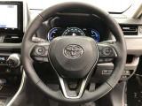 ハンドルは車を運転する上で、ずっと握っている重要なパーツです。手にフィットする物がいいですよね♪