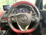 【純正革巻きステアリング】上質な革を使用することで、手にしっかり馴染みとても運転しやすいハンドルです♪