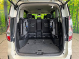 普段のお買い物や通勤、送迎等に十分な荷室スペースを確保しております。セカンドシートを倒すと、大きな荷物の積載も可能です♪