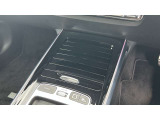 スタッフ全員が自動車保険の資格を保有しており、万が一の事故の際のサポート体制を整えております。メルセデス・ベンツ自動車保険プログラムをご用意しております。無料証券診断を行います!