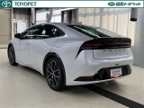 「中古車ハイブリッド保証」付き。ハイブリッド機構を無償で保証します。保証期間は、初度登録年月から10年目まで、またはロングラン保証が終わってから3年間。ただし累計走行距離が20万km以内です。