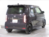 ボディクリーニング後、愛車をピカピカの状態へ保護するコーティング「ブライトパック」がおススメです!水垢がつきにくく、手入れがしやすくなりますよ!いつも愛車をきれいにしておきたい方におススメです。