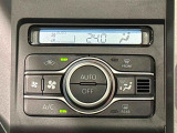 車内空調は&rdquo;AUTOエアコン&rdquo;にお任せ。運転に集中出来ますよ!
