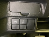 VSA装備車です。VSAはドライバーの操作と車の動きを見守っています。もし車の挙動が乱れたとき、4輪別々にブレーキをかけたり、エンジンパワーをしぼることによって車を安定させます。