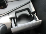 運転席で使用できるドリンクホルダーです。