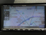 住所・電話番号・ジャンル・周辺施設などをスピード検索。もちろん自宅を登録しておくと、帰り道もクイック誘導。気になるあのスポットへ&hellip;ナビゲーションをセットして愛車と一緒にお出かけしてみませんか?