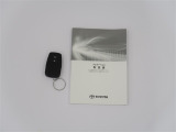 キーを取り出さずにドアを施錠&解錠。クルマの始動も可能です。