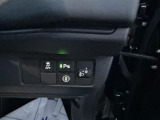 VSA(車両挙動安定化制御システム)標準装備で、雨の日など路面が滑りやすい状況でも安定した走行が可能です!