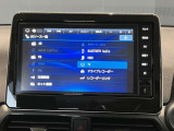 日産純正メモリーナビゲーションです♪目的地まで案内するナビゲーション機能の他にフルセグ画質で楽しめるTVやBluetooth Audioなど多彩な機能が満載で運転を快適にサポートしてくれます☆