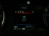 VDC機能付き!!滑りやすい路面やカーブ走行時の横滑りを軽減して、車の安定性を向上させてくれるので、雨の日などの運転も安心です♪
