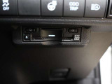 ETC車載器付きです。高速道路の料金所もスムーズに通過できます。
