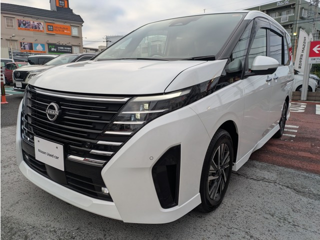 セレナ 1.4 e-POWER ハイウェイスターV 