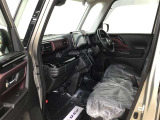 見通しのよいすっきりとした視界で、誰でも運転しやすいです。運転のしやすさは疲れにくさにも繋がりますよ♪
