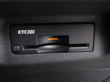 ビルトインETC2.0 インストルメントパネルのデザインにフィットするETCです。