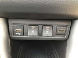 【シートヒーター付】運転席・助手席両方にシートヒーターが装着してあります。寒い冬もこれがあれば体も心もあったまります