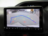 バックカメラで後方がリアルタイム映像で確認できます!商業施設や駐車場での駐車時や、夜間のバック時にも安心です♪