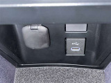 シガーソケット用の充電器が使用可能です!
