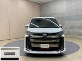 お車購入のポイントとなるフロントマスクです。上質で迫力あるデザインですね☆☆