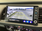 便利な3ビュー切り替え、ガイド線表示付きのバックカメラです!後退時、後方の視界をサポートします!