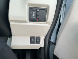 据置クレジットってご存じですか?中古車にも残価クレジットがあるんです!!説明だけでも聞きたい方は、ご連絡お待ちしております。スタッフが丁寧にご説明させて頂きます
