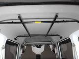 荷室内は使い勝手のいいフック付!