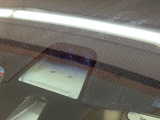 【シティブレーキアクティブシステム】低速走行中に前方の車両等を認識し、衝突しそうな時は警報とブレーキで衝突回避と被害軽減をアシスト。より安全にドライブをお楽しみいただけます。
