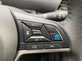 ステアリングハンドル内プロパイロット操作スイッチ