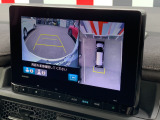 ■マルチビューカメラシステム■車両の前後と左右のドアミラーに計4台のカメラを搭載!上空から見下ろしたような視界などの数種類のビューをご用意し、ドライバーの死角を減らして運転負荷を軽減いたします
