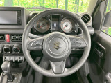 【純正革巻きステアリング】上質な革を使用することで、手にしっかり馴染みとても運転しやすいハンドルです♪