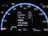 【PKSB】静止物に加え、後退時に左右後方から接近してくる車両をレーダー検知するとブザーでドライバーに注意喚起します。衝突の可能性がある場合は、被害軽減ブレーキ制御で接近車両との衝突被害軽減を支援。