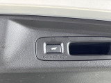 【パワーバックドア】スマートキーや運転席のボタンを押すだけでリアゲートが自動で開閉します!荷物を持っている時や、高い位置にあるバックドアを閉める際に便利な機能です♪