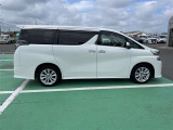 当店は、「第二みちのく有料道路 三沢I.C」 から車で約2分。 パチンコ ダイナム 斜め向かいです。当店の場所や在庫の詳細などご不明な点は、携帯/PHSからも通話料無料の 0066-9711-3503