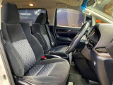 運転席も広々としており運転しやすい環境を実現しています☆