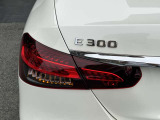 初年度登録から3年間は新車保証(メルセデスケア)を継承して、ご利用になれます。メルセデスケアは一部消耗品や、定期点検までも保証対象となりますので、保証が広範囲です。