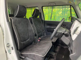 運転席シート廻りは使用感も少なく、良好な状態となっています。丁寧に使われていたことがよくわかりますね。