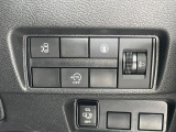 【パワースライドドア】スマートキーや運転席のスイッチでスライドドアの開閉が可能♪電動だから力を入れてドアを開ける必要が無く、小さいお子様でも、重い荷物を持っている時もラクに開け閉めできます♪