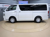 両側パワースライドドア付きだから、狭い駐車スペースなどでの 乗り降りラクラク!小さなお子さまのいるご家庭には嬉しい装備。