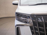 大きく目立つ傷や凹みは少なく良好な状態のお車です!